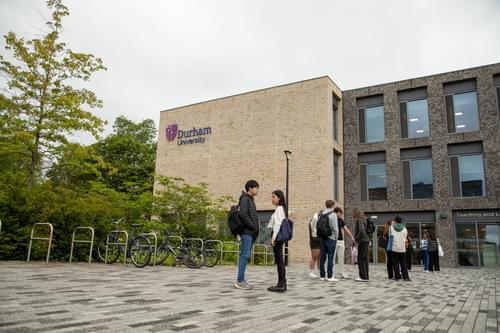 Students Outside of the Teaching and Learning Centre