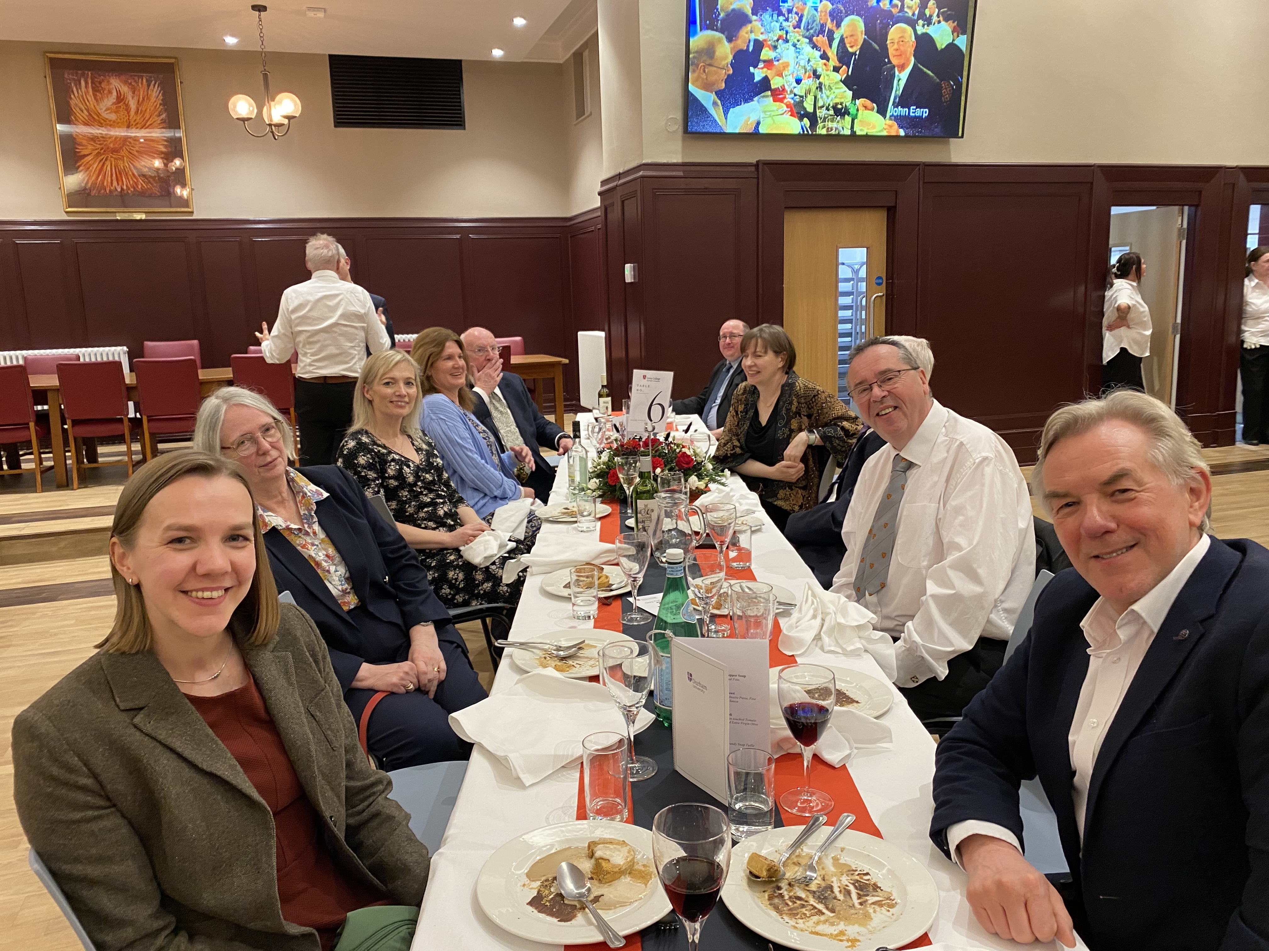 A table group, majority women