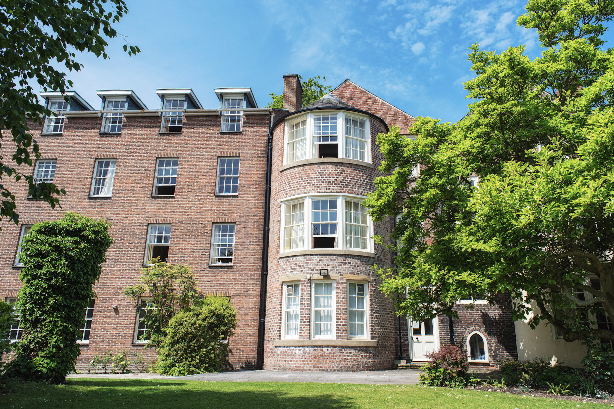 Exterior accommodation building at St John's College