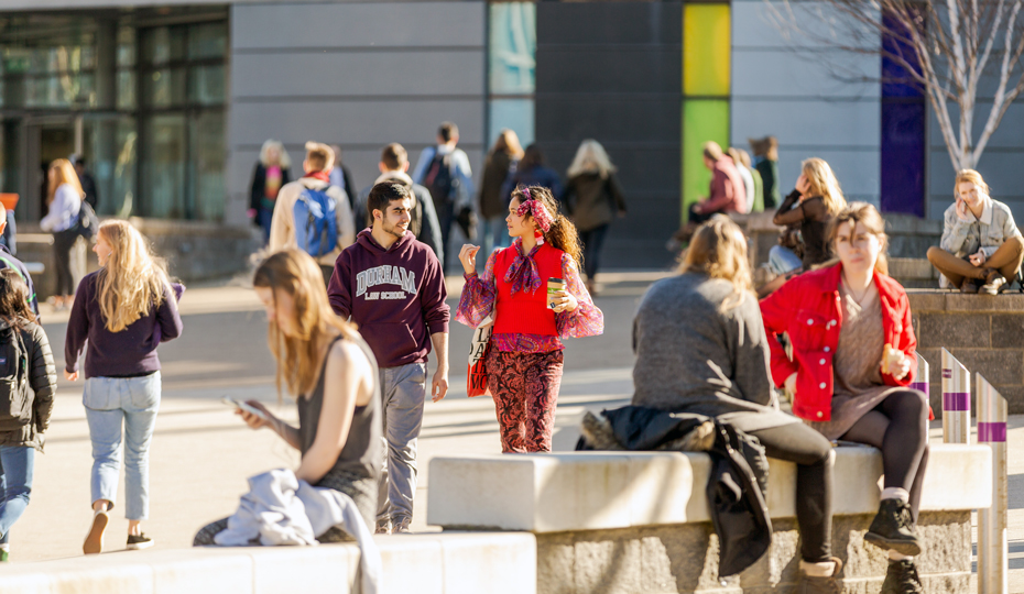 Lower Mountjoy campus bustling with students between lessons