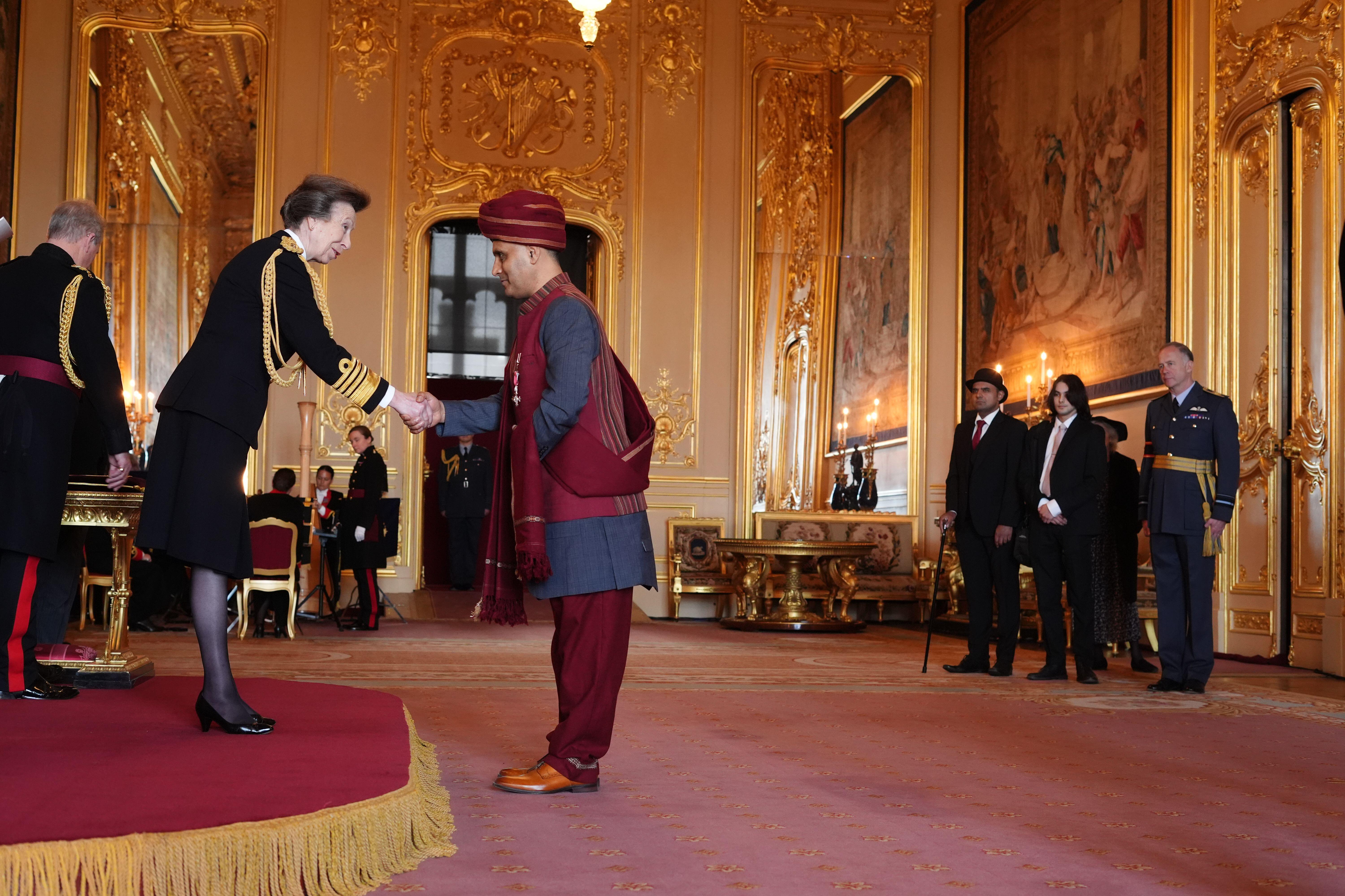 Balbir receives his MBE