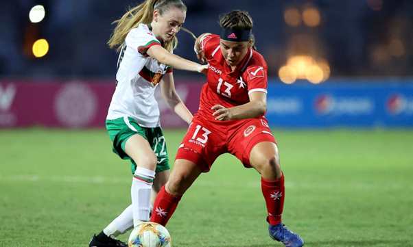 2 Female footballers